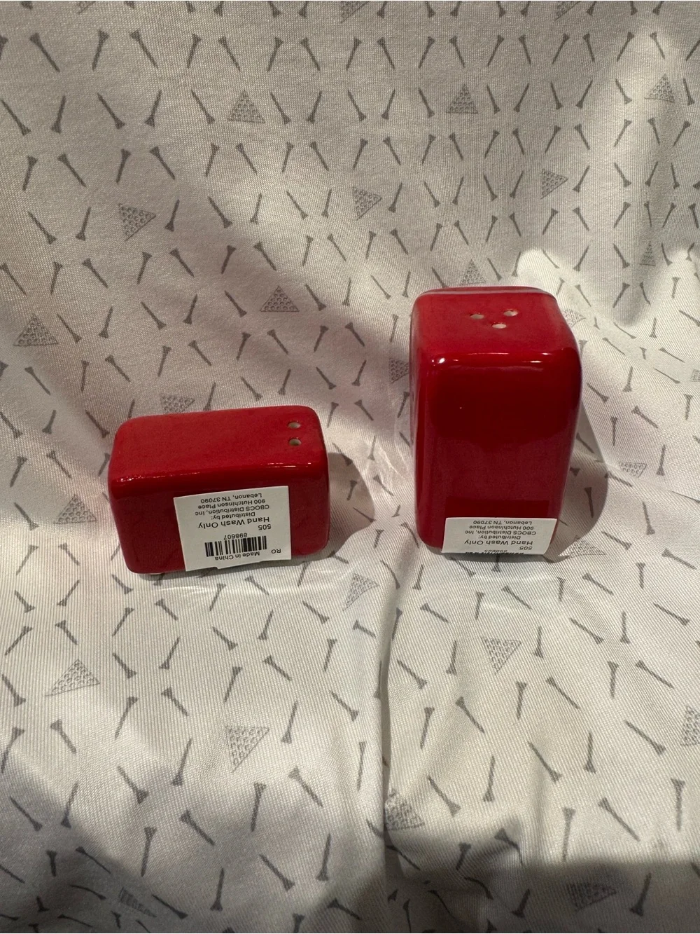 MiniRed Ceramic Retro Refrigerator & Microwave Salt & Pepper Shakers NEW Favor